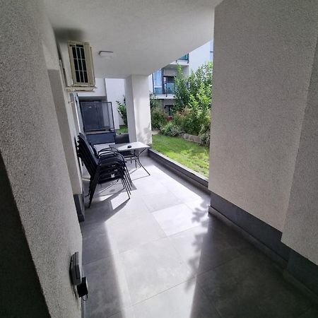 Apartament Superb In Regim Hotelier- Arad Plaza Extérieur photo